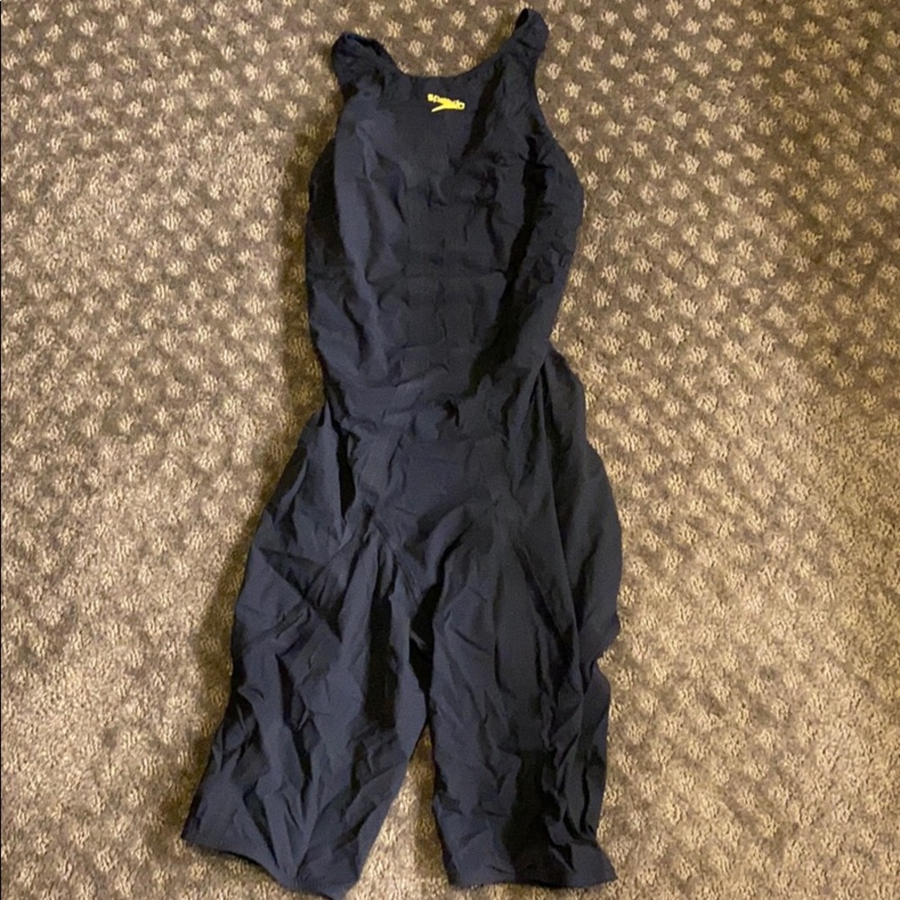 24 HOUR SALE: Speedo tech